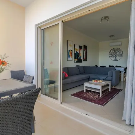 #004 Orada By Holidays