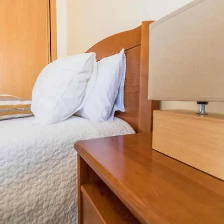 #004 Orada By Holidays Appartement *