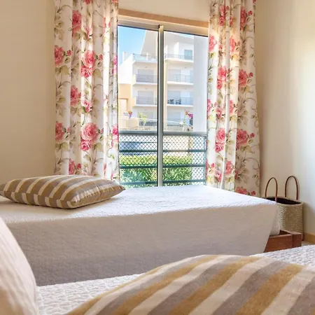 #004 Orada By Holidays * Albufeira