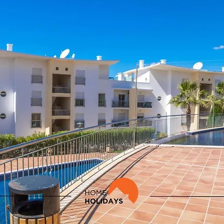 #004 Orada By Holidays * Albufeira