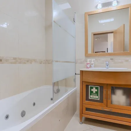 Apartamento #004 Encosta Pool & Relax Area Albufeira